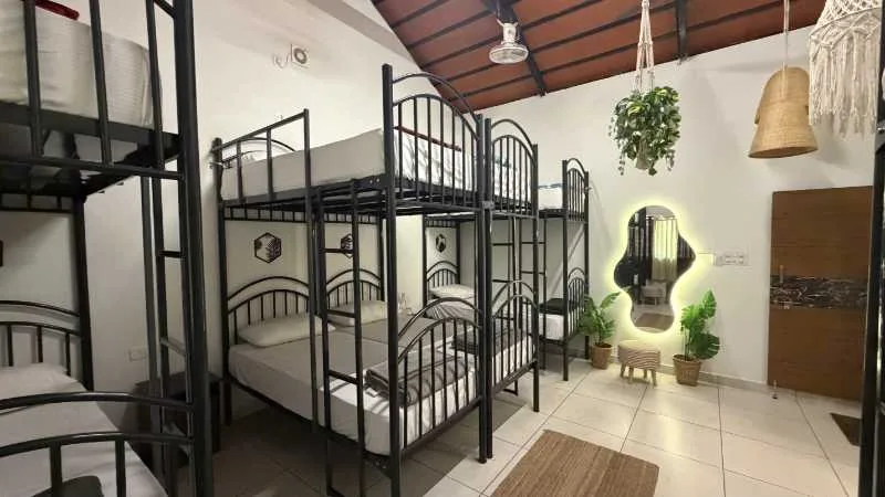 10-Bed Bunker Room